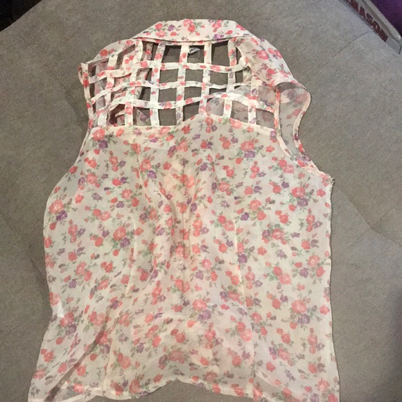 Kirra sheer button tie front blouse. - Picture 3 of 3